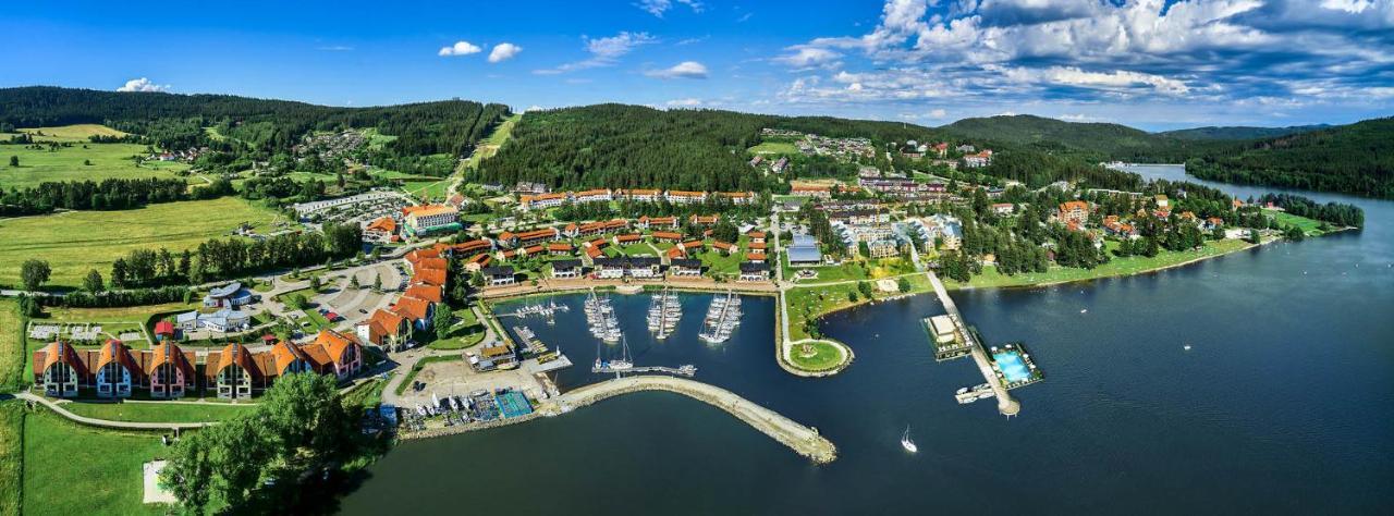 Lipno Port Apartment C304 - Lipno Home Lipno nad Vltavou Kültér fotó